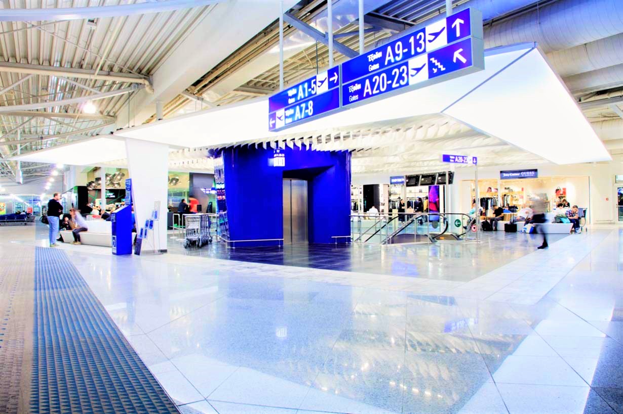 Ο Διεθνής Αερολιμένας Αθηνών επεκτείνει τη συνεργασία του με τη Retail Link