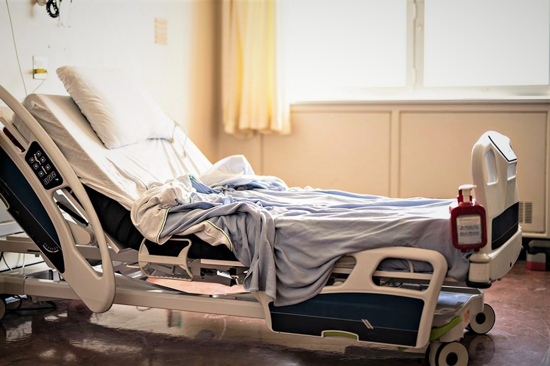 Πόσοι είναι οι θάνατοι ασθενών με Covid στην Ελλάδα που τους «κρύβει» ο ΕΟΔΥ