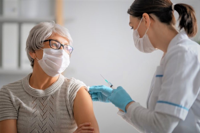 Τα 700.000 αδιάθετα εμβόλια γρίπης πέρσι, γκρέμισαν τις διαθέσιμες ποσότητες φέτος