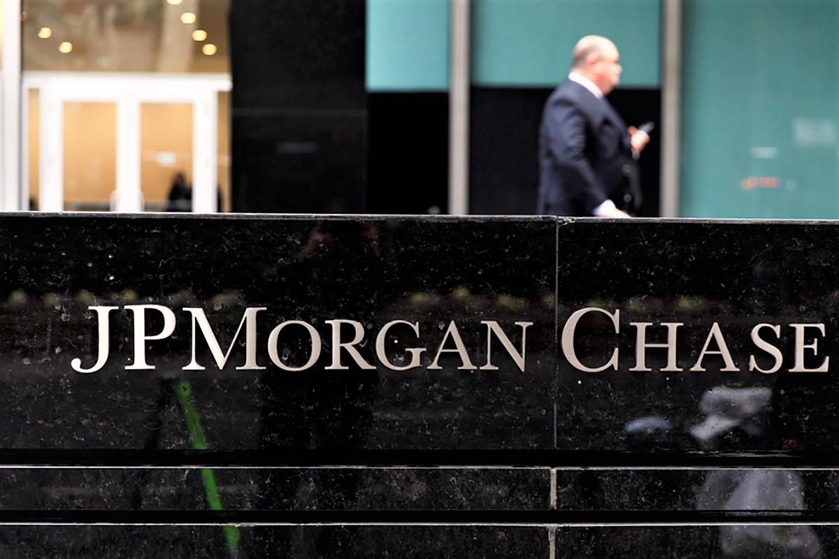 JP Morgan: Ευκαιρίες στα ελληνικά ομόλογα για τους επενδυτές που είναι bullish 